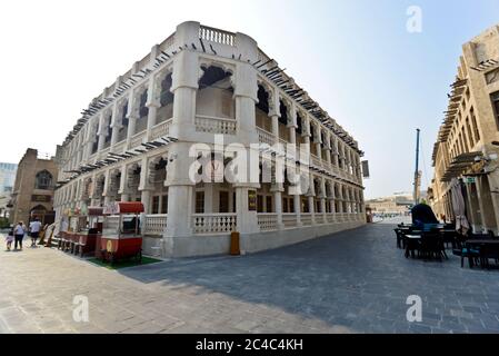 Strade vuote a Souq Waqif, Doha, Qatar Foto Stock