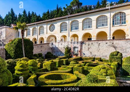 24 marzo 2019 - Collepardo, Frosinone, Lazio, Italia - Certosa di Trisulti, ex Certosa di Certosa e Cistercense. Il giardino, verdure ex Foto Stock