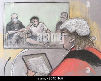 Disegno di un artista di corte di Elizabeth Cook di Jonty Bravery, 18, condannato dalla signora Justice McGowan come apparve in tribunale presso l'Old Bailey tramite il video dell'ospedale Broadmoor. Il coraggio servirà almeno 15 anni di prigione dopo essere stato condannato all'Old Bailey per tentato omicidio dopo aver gettato un ragazzo di sei anni dal portale di osservazione Tate Modern a Londra il 4 agosto dello scorso anno. Foto Stock