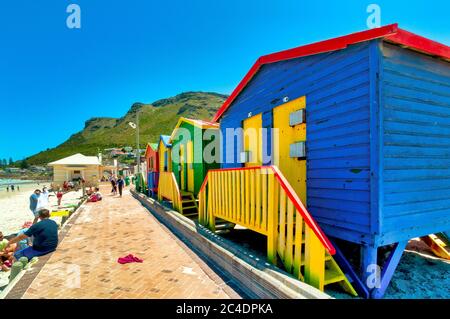 Cabine da spiaggia in Muizenberg, Cape Town, Sud Africa Foto Stock