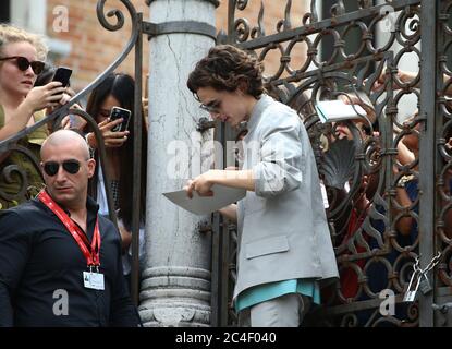 VENEZIA, ITALIA - 02 SETTEMBRE: Timotee Chalamet arriva al 76esimo Festival del Cinema di Venezia il 02 settembre 2019 a Venezia, Italia Foto Stock