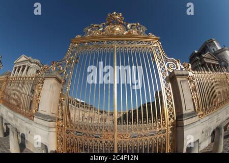 RIAPERTURA DELLA REGGIA DI VERSAILLES DOPO IL BLOCCO Foto Stock