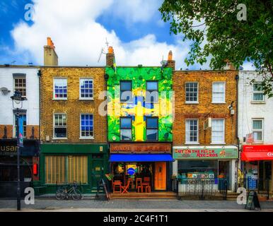 Londra, UK, ago 2019, vista delle aziende locali a Inverness Street Market, Camden Market Foto Stock
