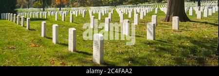 Arlington USA - Ottobre 26 2014; cimitero nazionale di Arlington cimitero storico di militari nazionali ed eroi in Virginia, di fronte al ponte di Lincol Foto Stock