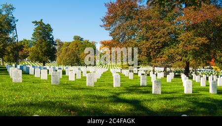 Arlington USA - Ottobre 26 2014; cimitero nazionale di Arlington cimitero storico di militari nazionali ed eroi in Virginia, di fronte al ponte di Lincol Foto Stock