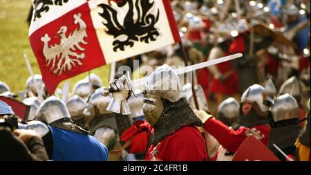 Grunwald, Polonia - 14 luglio 2018: Battaglia di Grunwald 1410 rientrata Foto Stock