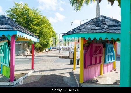 Mercato vuoto a Philipsburg sull'isola di St.maarten, a causa del virus corona che ha obbligato l'isola a chiudere. Foto Stock