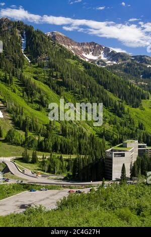 Stazione sciistica di Snowbird vicino ad alta Village, Salt Lake City, Utah, USA, Nord America Foto Stock