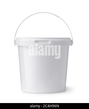 Secchio alimentare bianco in plastica isolato su bianco Foto Stock