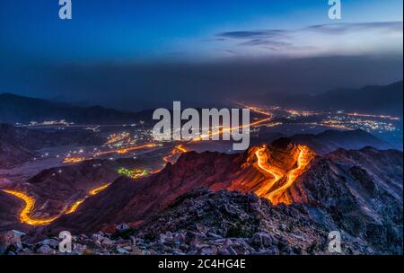 Splendida vista panoramica dalla montagna Hada di Taif City, Arabia Saudita Foto Stock