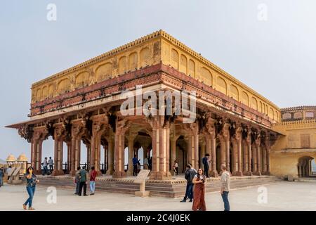 Jaipur, Rajasthan, India; Feb, 2020 : Vista del padiglione al Forte di Amber, Jaipur, Rajasthan, India