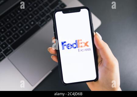 Logo FedEx sullo schermo dello smartphone. Foto Stock