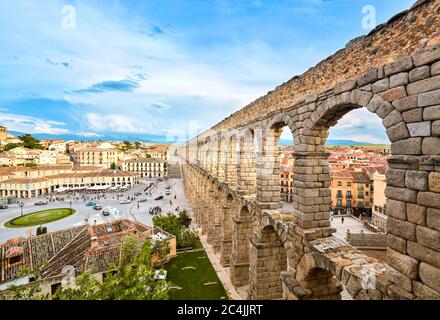 L'acquedotto romano. Sito patrimonio dell'umanità dell'UNESCO. Segovia. Castiglia e Leon. Spagna. Foto Stock