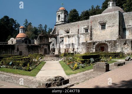 Monastero del Parco Nazionale Desierto de los Leones, Città del Messico, Messico Foto Stock