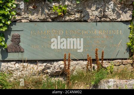 Il famoso Clifton Suspension Bridge costruito dall'ingegnere vittoriano Isambard Kingdom Brunel. Un edificio storico di grado i a Bristol, Inghilterra, Regno Unito Foto Stock