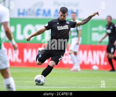 Fuerth, Germania. 28 Giugno 2020. Jerome Gondorf (KSC) ha girato. GES/Football/2° Bundesliga: Greuther Furth - Karlsruher SC, 28 giugno 2020 Calcio: 2° Lega: Greuther Furth vs. Karlsruhe, Fuerth, 28 giugno 2020 | Use worldwide Credit: dpa/Alamy Live News Foto Stock