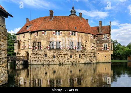 Castello di Vischering, Burg Vischering, castello medievale ormeggiato nella regione di Münster, Lüdinghausen, NRW, Germania Foto Stock