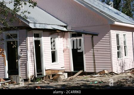 Uragano Katrina, uragano Katrina, uragano e danni causati dal vento alle case sulla spiaggia di Ocean Springs, Mississippi, vicino a Biloxi. Foto Stock