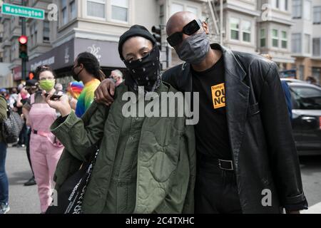 San Francisco, Stati Uniti. 28 Giugno 2020. San Francisco, CA - 28 giugno 2020: I partecipanti al Rally Unite per la lotta contro le persone si riuniscono il 28 giugno 2020 a San Francisco, California. Credit: Raymond Ahner/The Photo Access Credit: The Photo Access/Alamy Live News Foto Stock