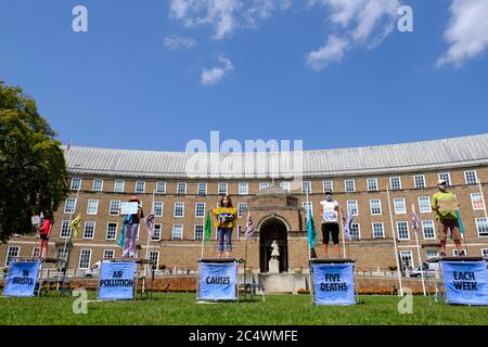 L'estinzione del 2020 giugno Rebellion aria pulita protesta College Green Bristol, Regno Unito Foto Stock