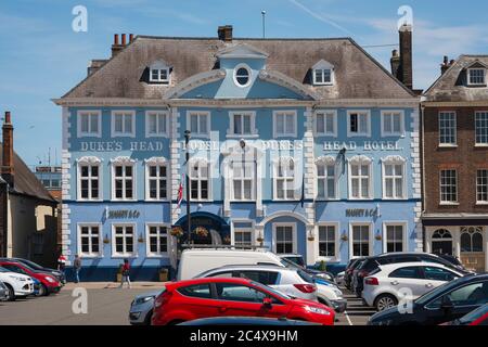 King's Lynn hotel, vista del King's Head Hotel, una storica locanda situata nel Tuesday Market Place a King's Lynn, Norfolk, Inghilterra, Regno Unito Foto Stock