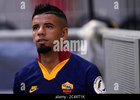 Milano (Italia) 28 giugno 2020. Bruno Peres di Roma durante la Serie A match tra AC Milano e AS Roma. Foto Stock