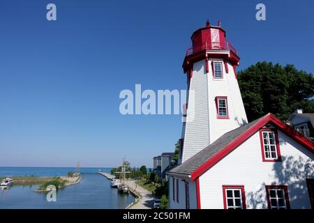 Lo storico faro di Kincardine Harbour Ontario Canada sul lago Huron uno dei grandi laghi Foto Stock