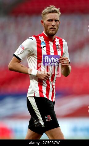 Dean Moxey di Exeter City durante la partita finale di Play-Off di Sky Bet League due al Wembley Stadium di Londra. Foto Stock