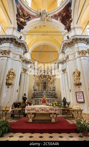 Interno della Chiesa barocca di San Carlo al corso, conosciuta anche come Collegiata, dedicata a San Carlo Borromeo, noto, Sicilia, Italia Foto Stock