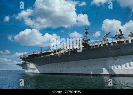 Elicotteri sulla USS Midway