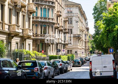 Milano. Italia - 22 maggio 2019: Via Aristide de Togni a Milano. Architettura storica. Foto Stock