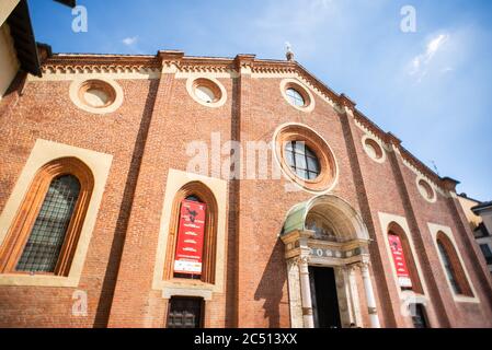 Milano. Italia - 22 maggio 2019: Facciata della Chiesa di Santa Maria delle grazie (Milano, Italia). La casa di 'l'ultima cena'. Foto Stock