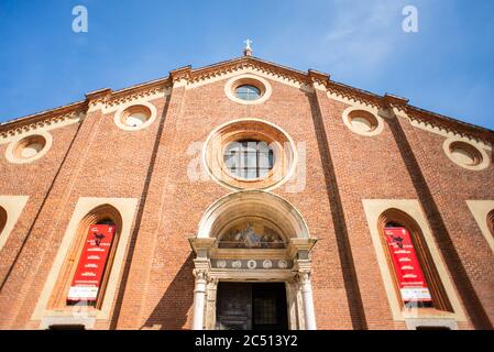 Milano. Italia - 22 maggio 2019: Facciata della Chiesa di Santa Maria delle grazie (Milano, Italia). La casa di 'l'ultima cena'. Foto Stock