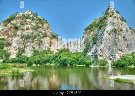 Vista sul Snake Hill Park a Ratchaburi, Thailandia Foto Stock