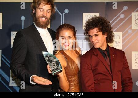 Vincitore del premio ASTRA 2014 per ‘Mil "programma musicale straordinario": Il Riff (canale [V]), L-R: Danny Clayton, Carissa Walford, Marty Smiley - Carri Foto Stock