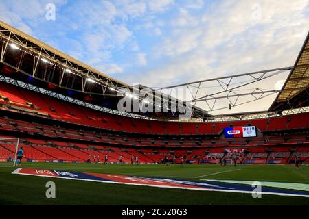 LONDRA, INGHILTERRA. 29 GIUGNO - Lunedì 29 giugno 2020, nessun fan si è acclamato di partecipare a uno stadio vuoto di Wembley durante la partita finale di Play-Off di Sky Bet League 2 tra Exeter City e Northampton Town al Wembley Stadium di Londra. (Credit: Leila Coker | MI News) Credit: MI News & Sport /Alamy Live News Foto Stock