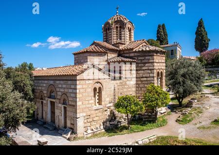 Atene, Attica / Grecia - 2018/04/02: Chiesa ortodossa orientale dei Santi Apostoli, conosciuta come Santi Apostoli di Solaki, nell'antica Agora archeologica ateniese Foto Stock