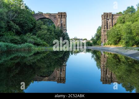 Ruine des Viadukt Hympendahlbrücke, Phönix West in Dortmund, Nordrhein-Westfalen, Deutschland, Europa | viadotto industriale per la rovina del ponte Hympendahl, Foto Stock