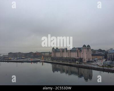 Lungomare di Oslo in una giornata invernale molto fredda e con un clima malato Foto Stock