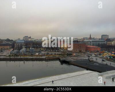 Lungomare di Oslo in una giornata invernale molto fredda e con un clima malato Foto Stock