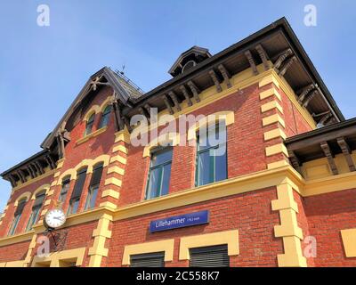 Stazione ferroviaria di Lillehammer Norvegia Foto Stock