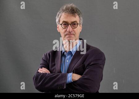 Il giornalista e autore britannico Ian Black partecipa a una fotocellula durante l'annuale Edinburgh International Book Festival 2018 Foto Stock