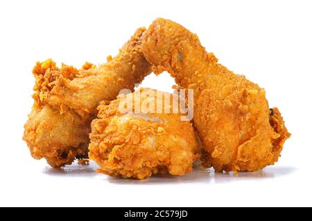 Foto di zampe di pollo fritte e speziate, di colore giallo croccante Foto Stock