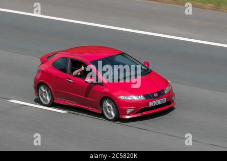 2007 Honda Civic Type-R GT i-VTEC Red Car benzina sull'autostrada M6 vicino a Preston nel Lancashire, Regno Unito Foto Stock