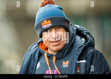 Edinburgh Rugby formazione a distanza sicura al BT Murrayfield Stadium, Edinburgh, Scozia, Regno Unito. 1 luglio 2020. Il pullman Richard Cockerill di Edimburgo al BTMurrayfield. Credit: Ian Rutherford/Alamy Live News. Foto Stock