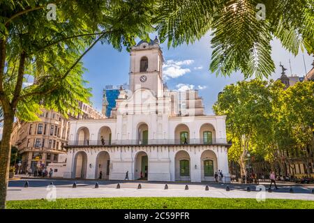 Argentina, Buenos Aires, la Plaza de Mayo, il luogo di fondazione della città, è stato creato dall'Unione di piazze e Fort Victoria nel 1884 per demolire un edificio chiamato Recova Vieja che li separava Foto Stock