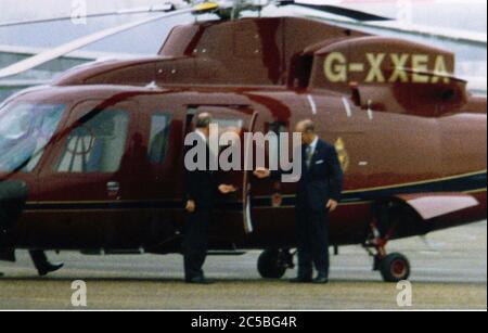 HM la Regina atterra all'aeroporto di Southend a Londra, marzo 1999 Foto Stock