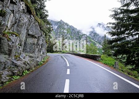 Antico tratto del passo Grimselnelle Alpi svizzere che collega l'Oberland Bernese con l'Alto Vallese, Svizzera Foto Stock