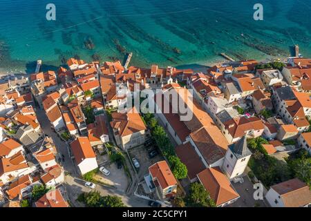 Baska città dall'alto, isola di Krk Foto Stock