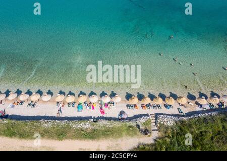 Baska spiaggia, isola di Krk Foto Stock